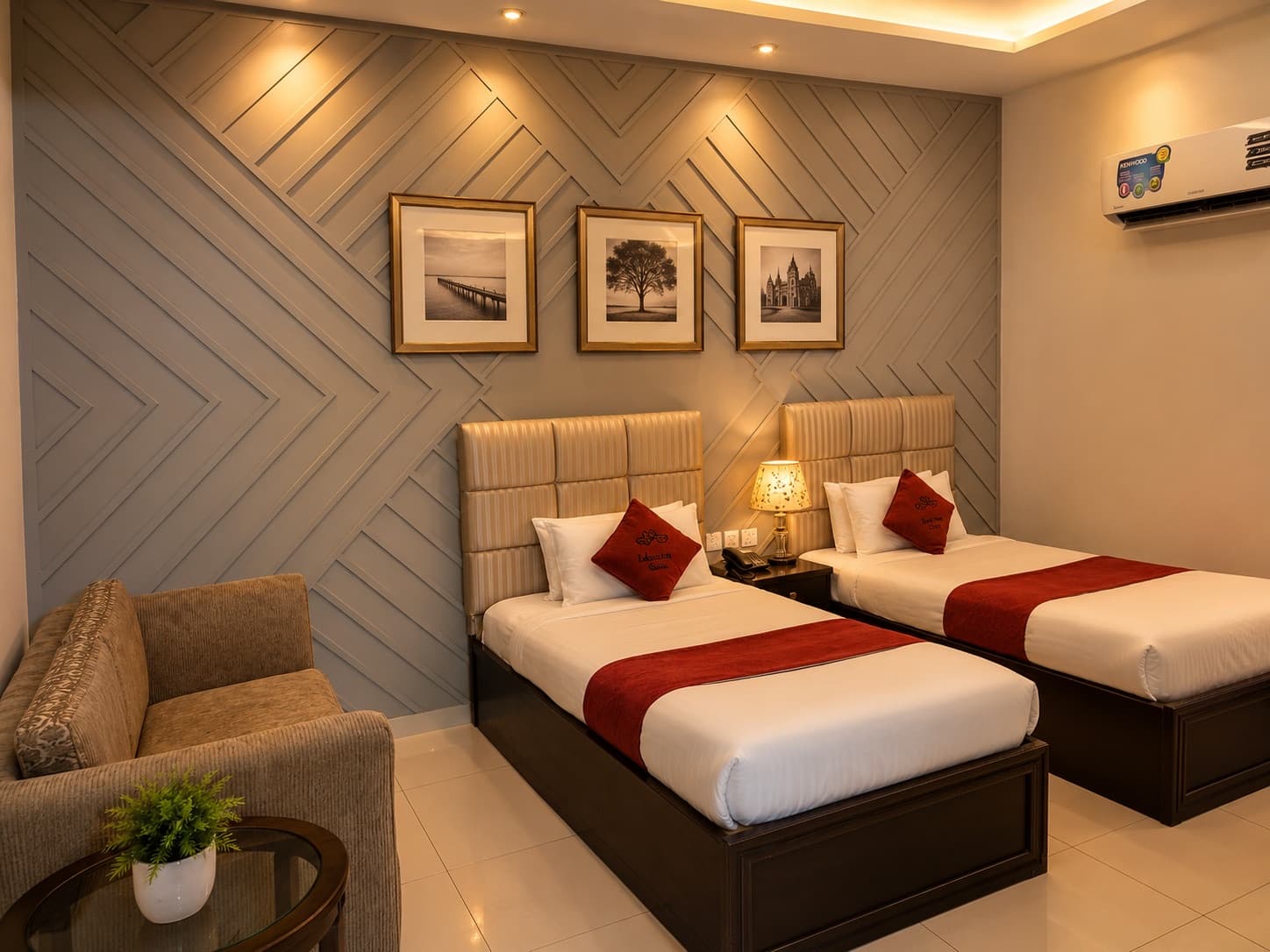 Royal Mark Hotel — the Superior Twin Bed room